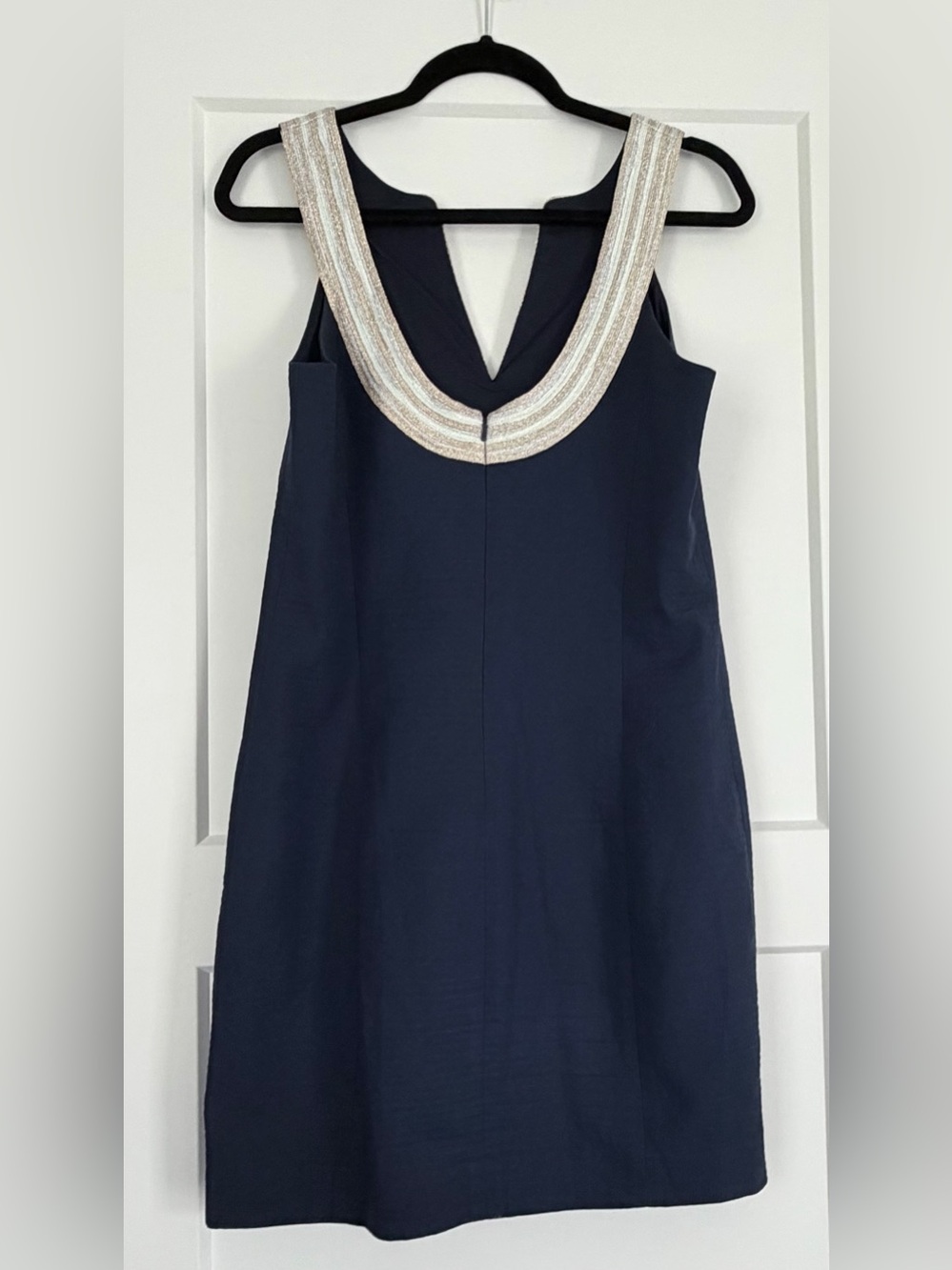 EUC Lilly Pulitzer Valli Sleeveless Navy Shift Dress Metallic Neckline, Size 8 - Picture 6 of 12